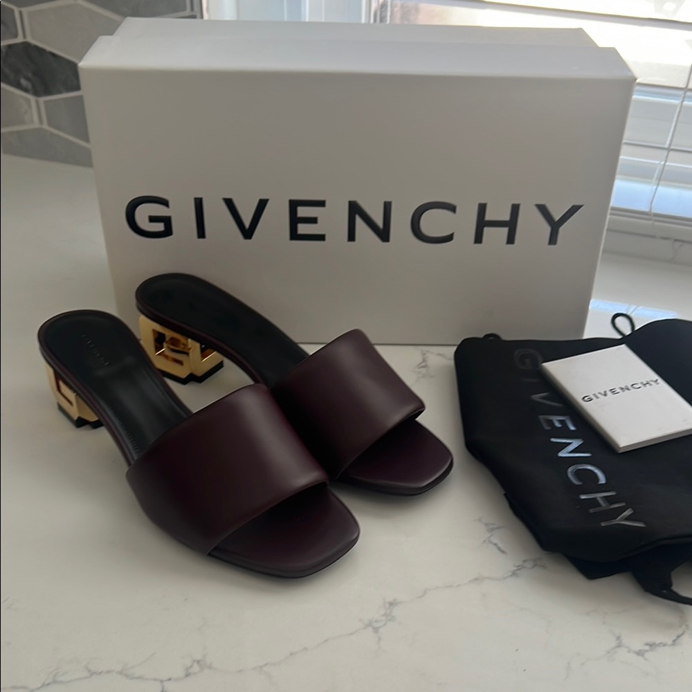 Givenchy G Cube Mule Leather Sandal